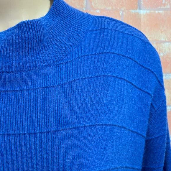 Adolfo Collectibles Vintage Sweater Skirt Set - Picture 3 of 14